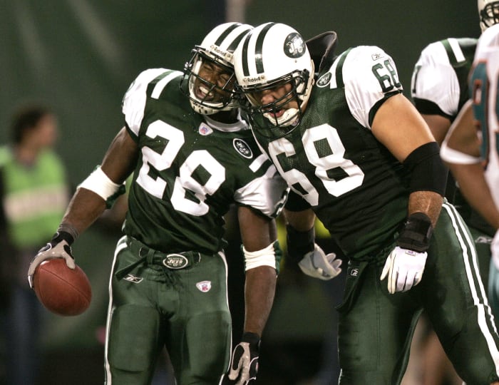 The best NFL free agent signing from every previous offseason - NewsOpener 1998: Kevin Mawae, New York Jets