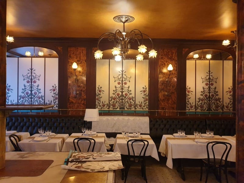 Vitrophanie décorative sur vitrage de restaurant — Im-Pose Paris