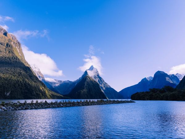 Fiordo de Milford Sound y Mitre Peak, Nueva Zelanda