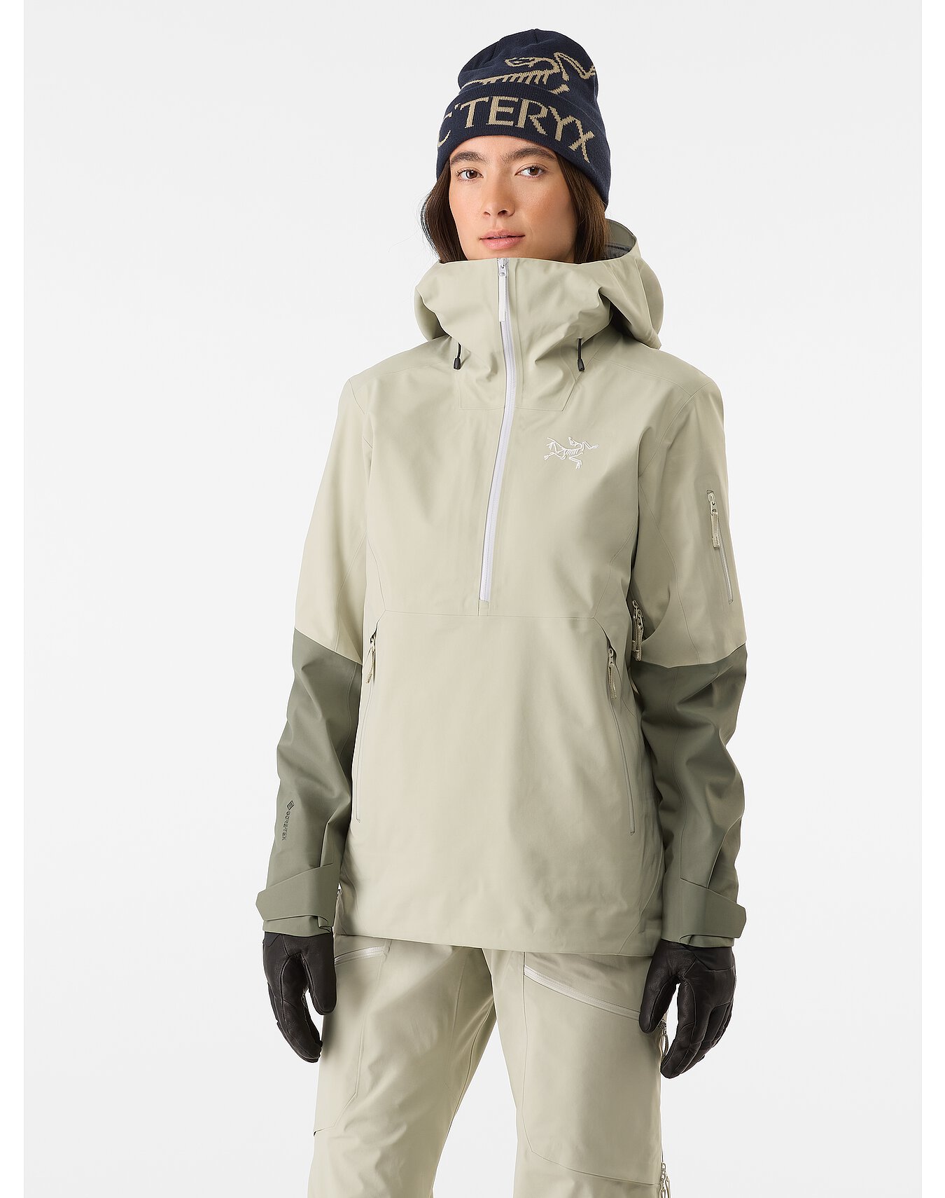 Arc'teryx Women's Clothing | ReGEAR™