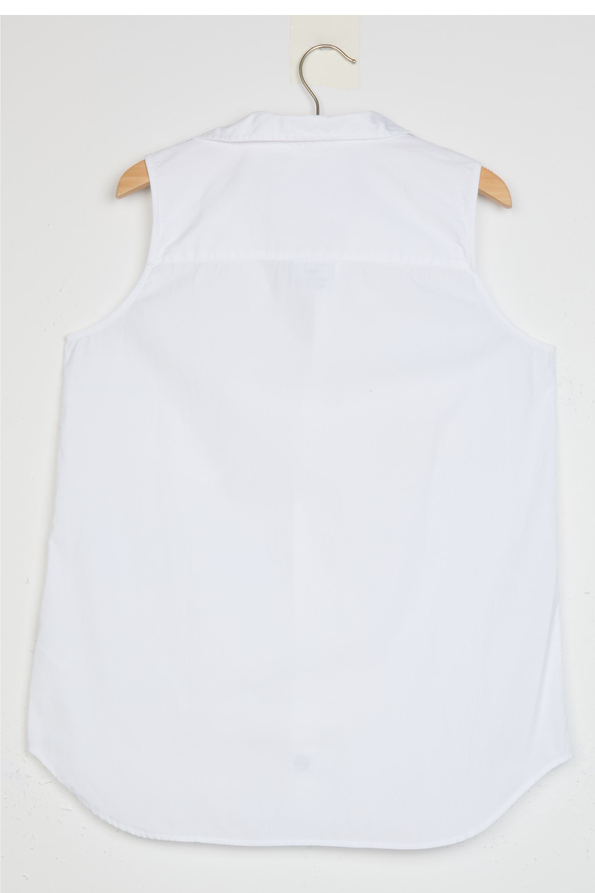 Maison de Dolce Lily Tops White 新品未使用 Finley, Sleeveless Layering Button-Up Shirt, White – ReLoved by