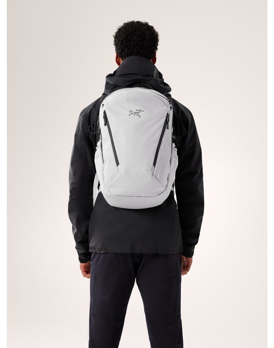 Used Mantis 26 Backpack | Arc'teryx ReGEAR