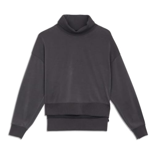 Twist Back-to-Front Pullover in black! Also soft ambition shorts in grey. I  saw a lot of people sizes down but the only size available was my normal  size. I like it but