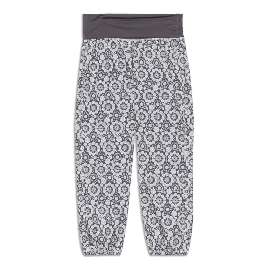 Noir Pant - Resale  lululemon like new