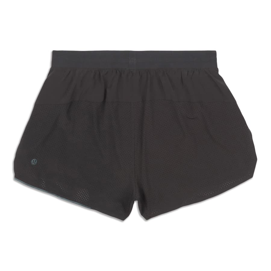 free shipping with online purchase Lululemon Pleat to Street Shorts Women's  Size 4 Excellent Pre Owned Condition