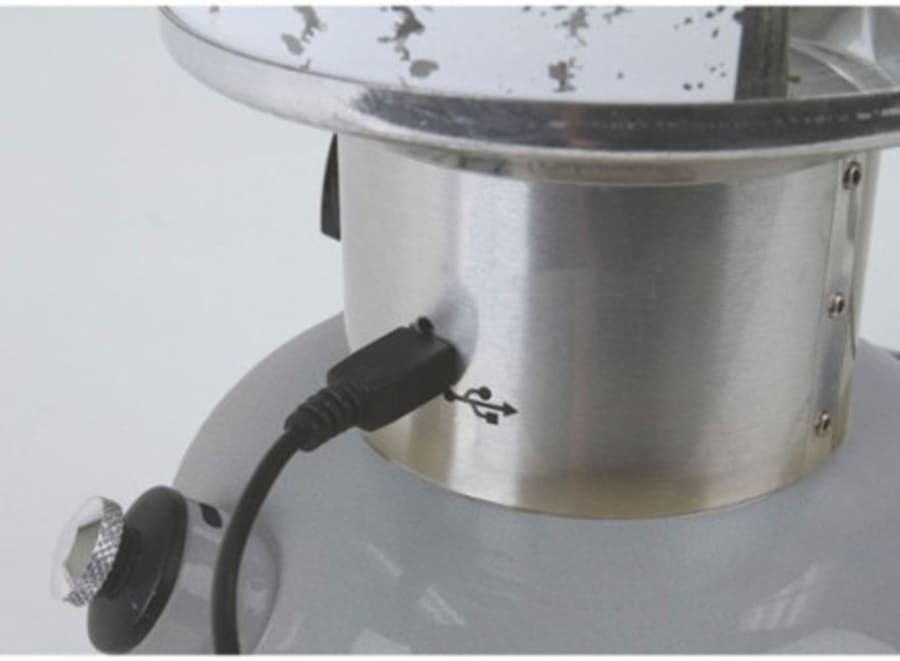 Coleman LED ノスタルジアランタン Nostalgia Lantern 何かが違う？コールマンから廃盤のノスタルジアLEDランタン