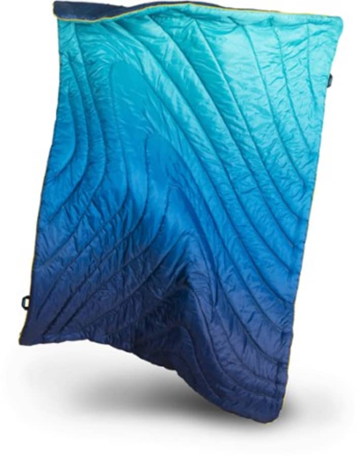 Ocean Fade Puffy Blanket