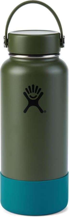 Forest Green Hydro Flask I got on OfferUp. It's used with a few minor flaws  but the color hides them really well. Not sure how someone kept a bottle  from so long