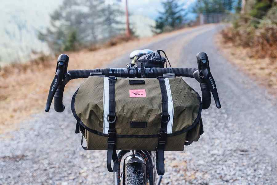 アクセサリー SWIFT INDUSTRIES Zeitgeist Bag SWIFT INDUSTRIES】ZEITGEIST SADDLE BAG (ECOPAK/BLACK
