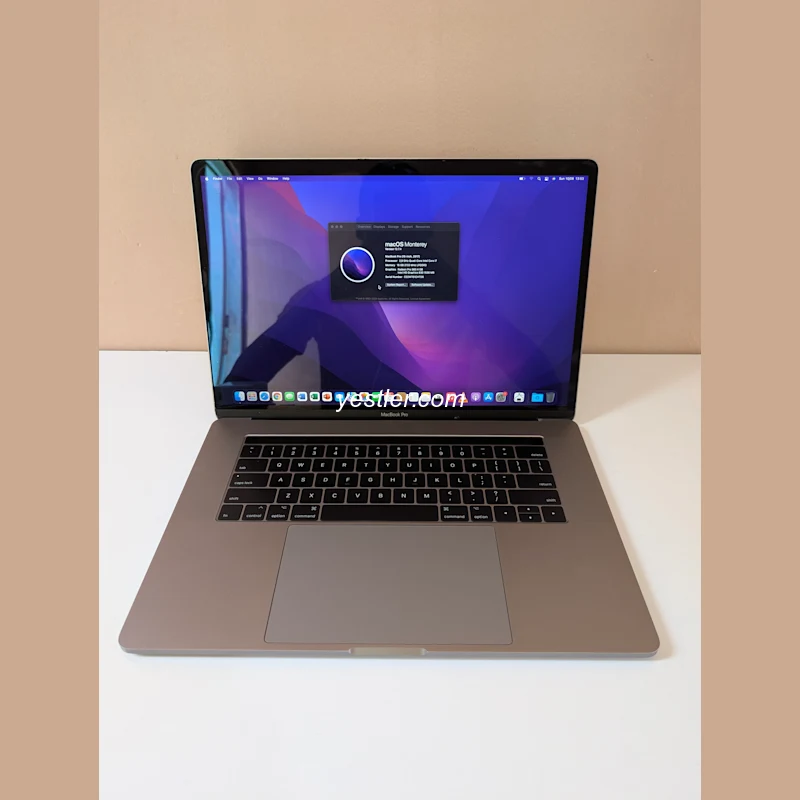 MacBook Pro 15 (2017) - Imagem 1