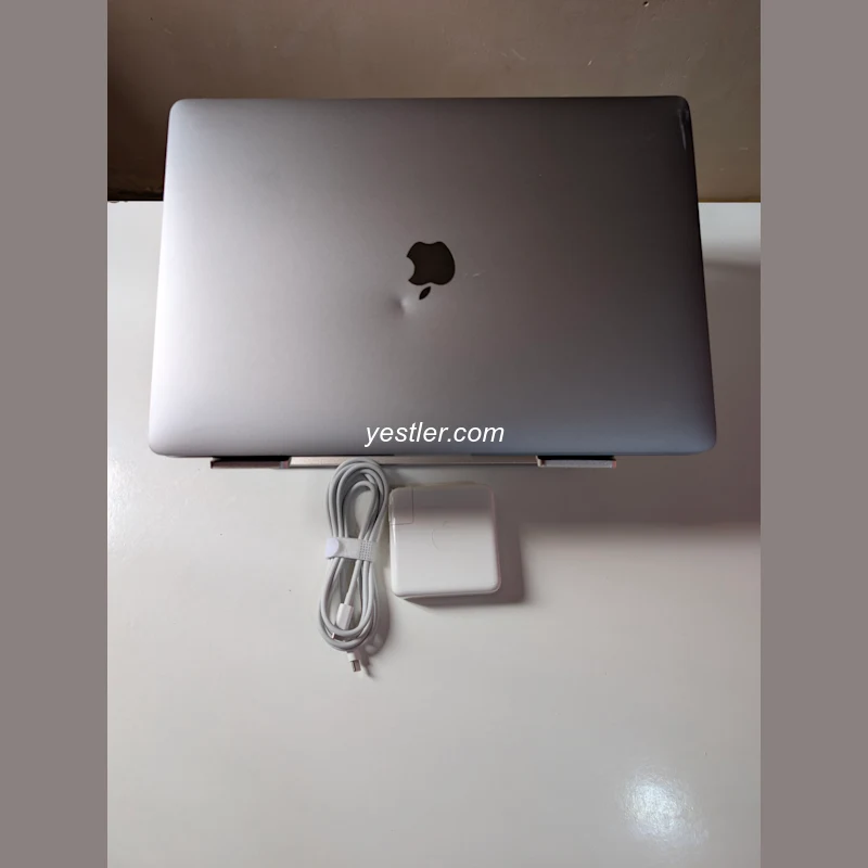 MacBook Pro 15 (2018) - Imagem 4