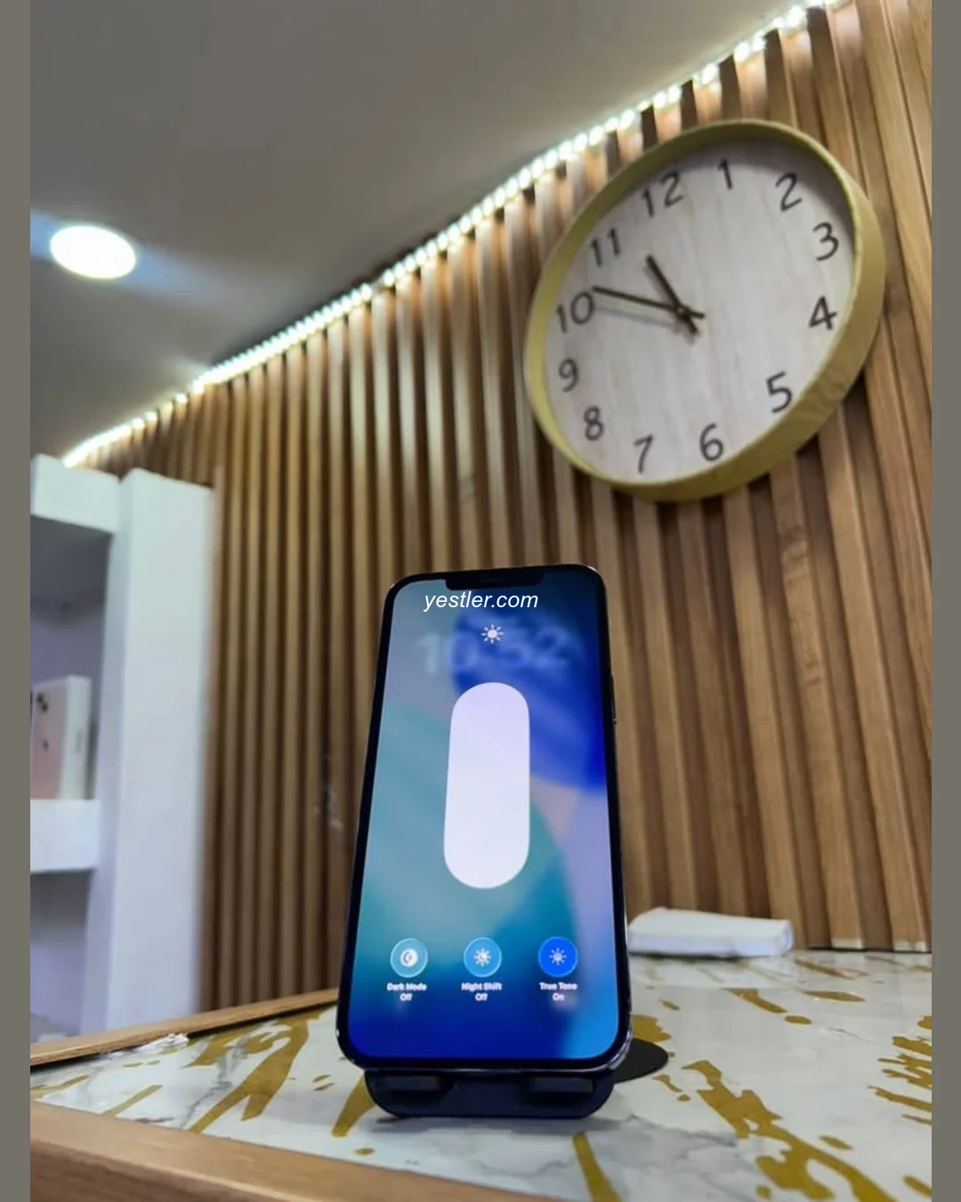 iPhone 12 Pro Max - Imagem 2
