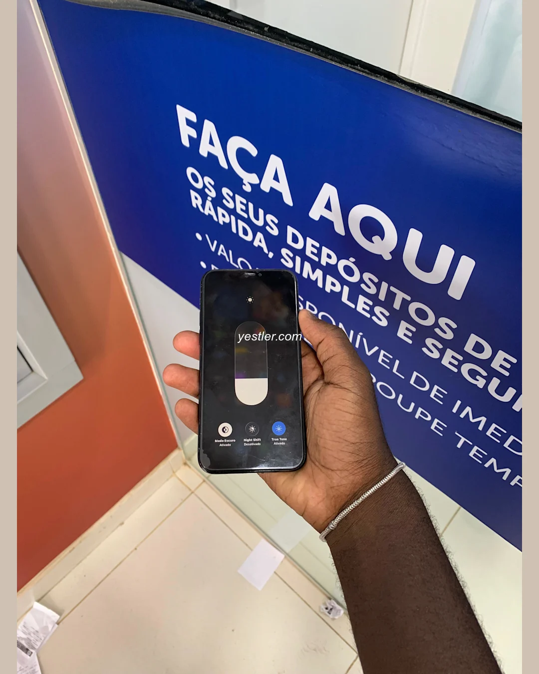 iPhone 11 Pro Max - 256GB - Bateria 71%