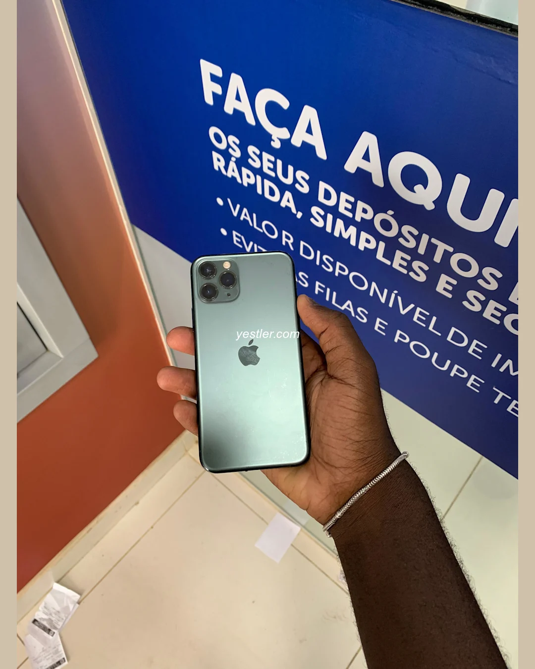 iPhone 11 Pro Max - Imagem 2