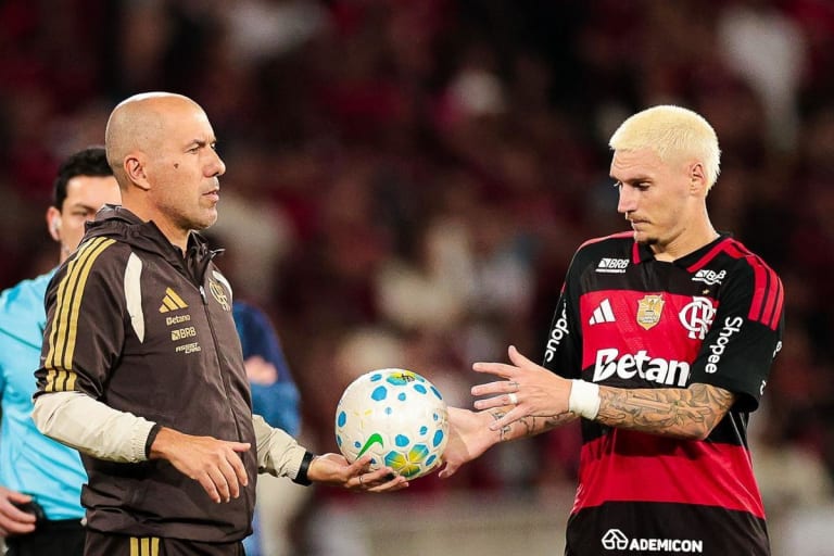 Flamengo quase perfeito com gol nos 15 minutos iniciais de 2026