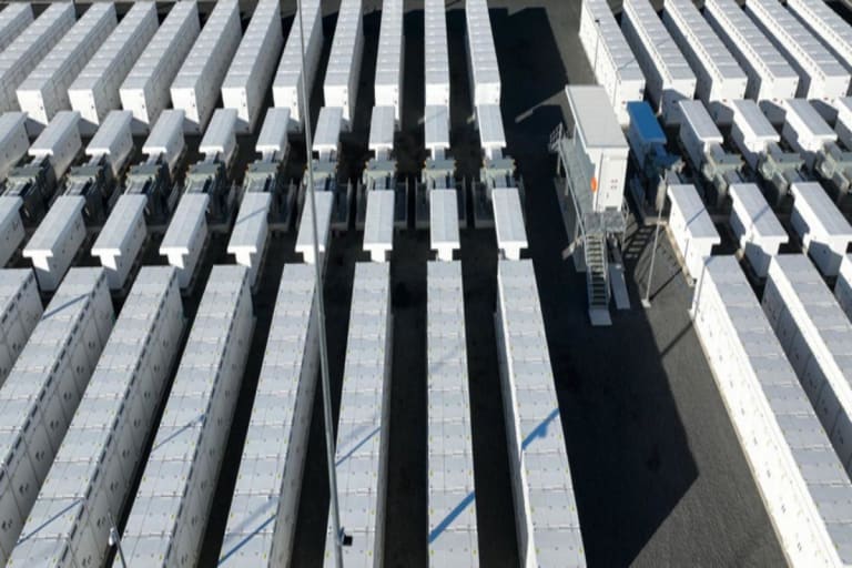 Sistema de armazenamento de energia em baterias da Hitachi Energy é qualificado como NVIDIA DSX Ready BESS
