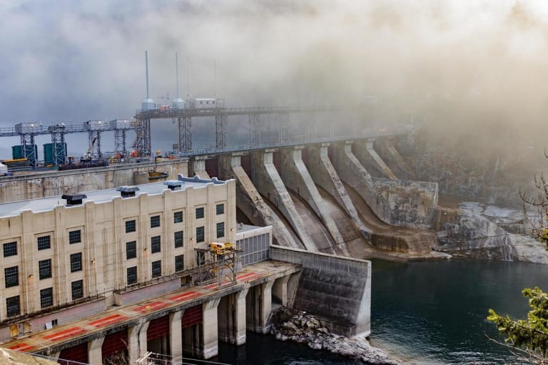 ENBPar propõe nova metodologia para prever energia de Itaipu ao Paraguai em 2027