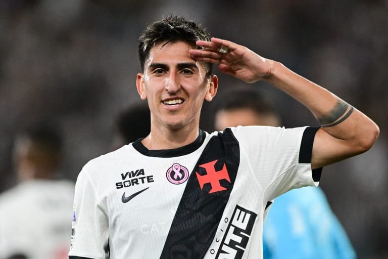 Vasco vence Botafogo em jogo com desmaio e gols anulados pelo VAR