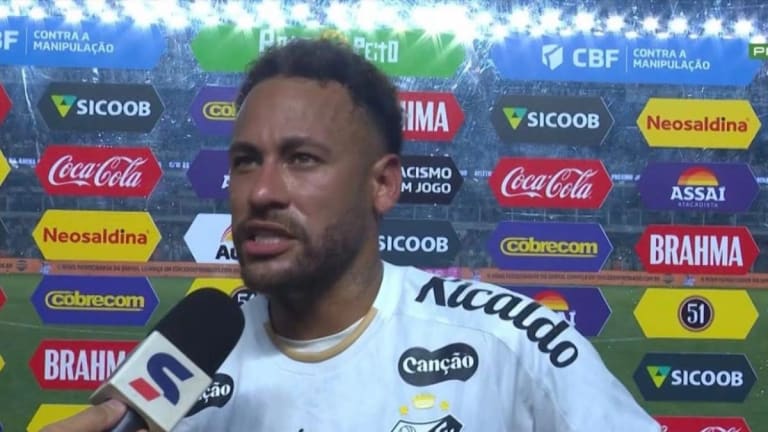 Neymar brilha pelo Santos e eleva nível do confronto contra o Flamengo no Brasileirão