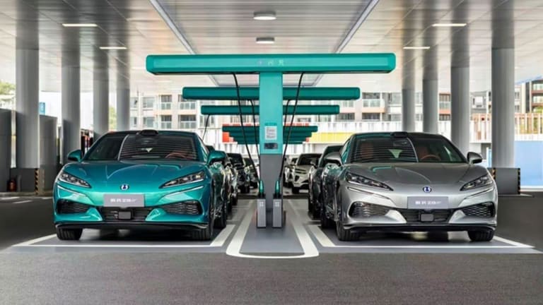 Motoristas veem economia em carros elétricos, mas preço ainda é barreira