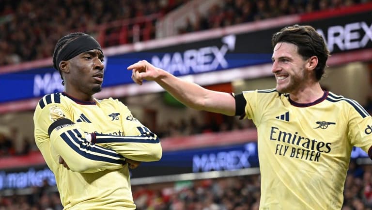 Madueke garante vitória do Arsenal sobre Nottingham Forest e vice-liderança na Premier League