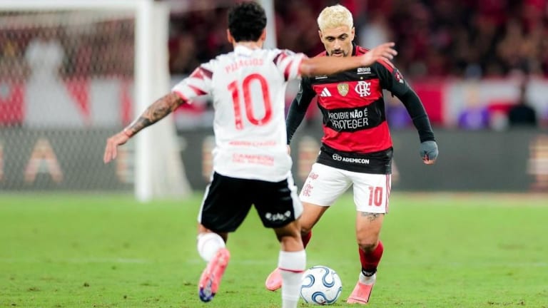 Arrascaeta convoca torcida do Flamengo para duelo contra Atlético-MG após eliminação na Libertadores