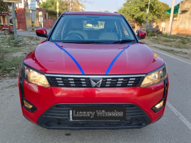 Mahindra XUV300
