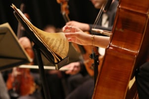 Chiyan Wong spielt Bach, Debussy und mehr – Ein Tag voller Kultur in Linz am 25. März 2026 - 18