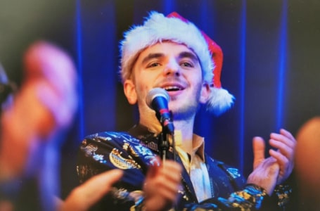 Singen: CHRISTMAS-KARAOKE | »Lass die Glocken klingen!« - Thu, Dec 17, 2026, 22:00 at Kulturhaus Emailwerk, Anton-Windhager-Straße 7, 5201 Seekirchen am Wallersee, Österreich