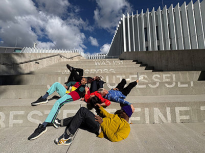 TANZPERFORMANCE „AN AFTERNOON OF MOVEMENT AND CONNECTION" | WIR STELLEN VOR: SARAH KRONAWITTLEITHNER, JERCA ROŽNIK NOVAK, IRIS HEITZINGER, NARENDRA PATIL UND UNIV.PROF. MANI OBEYA | KOORDINATION IRIS HEITZINGER - Fr., 11.12.2026, 15:00 at Anton Bruckner Privatuniversität, Alice-Harnoncourt-Platz 1, 4040 Linz, Österreich