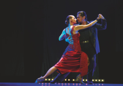 Tango de Salón, Nicole Nau (Tanz und Lyrik) ＆ Luis Pereyra (Tanz) - Sa., 10.04.2027, 19:00 at Atrium, Promenade 2, 4701 Bad Schallerbach, Österreich