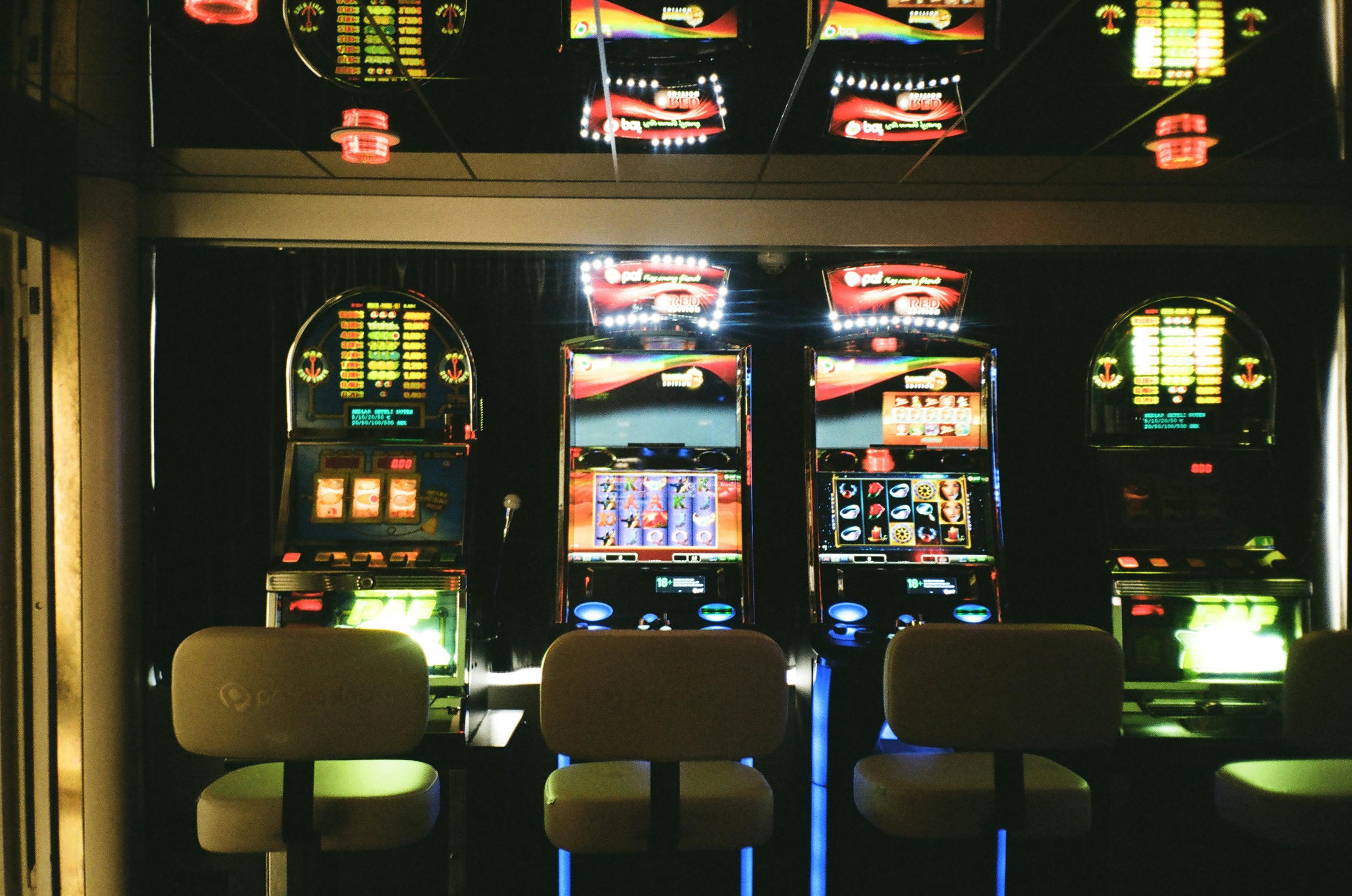 Major Changes Drafted for UK Land-Based Casinos Regarding Machines and Premises Plans