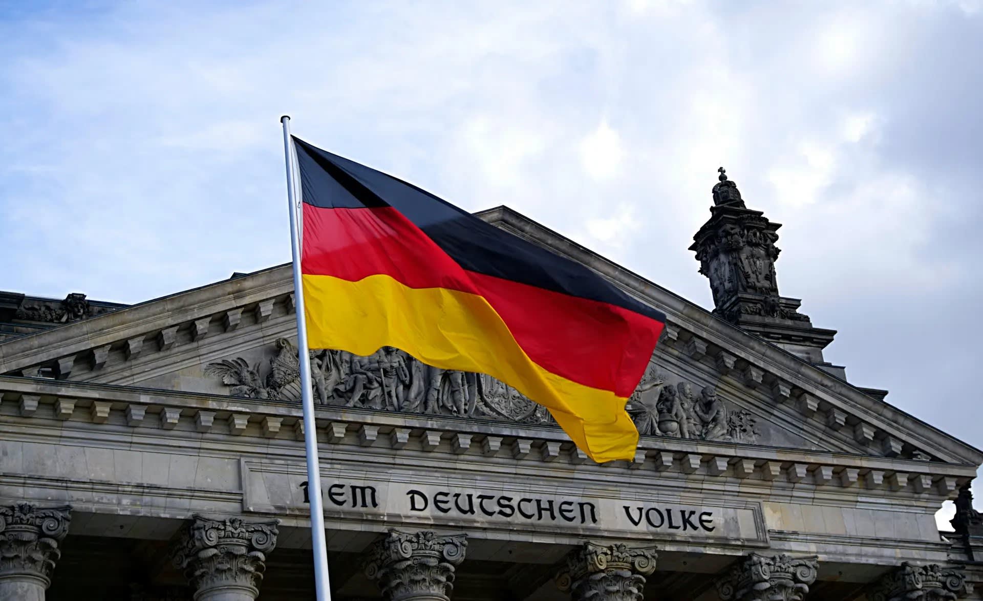 Playtech Sells German B2C Business HappyBet to NetX Betting