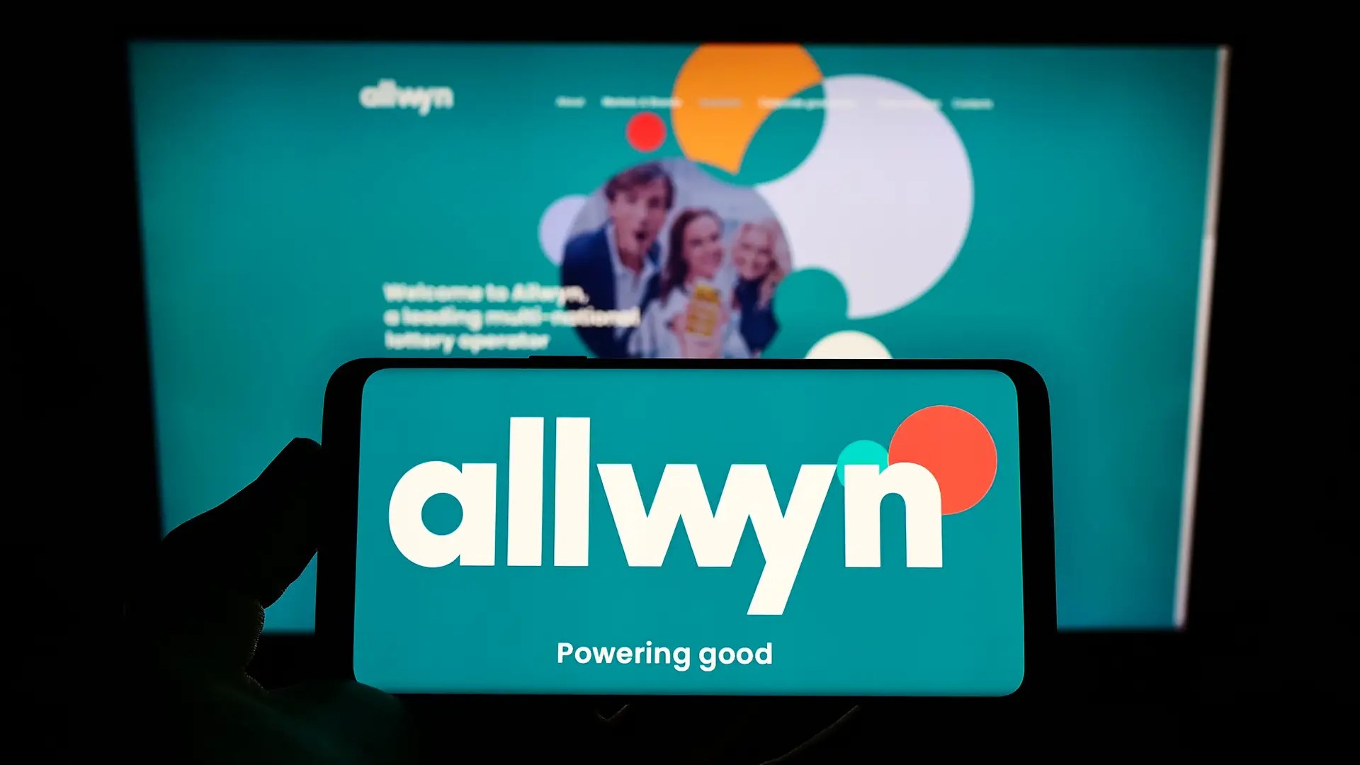 Allwyn Secures $1.64bn Loan for PrizePicks Acquisition
