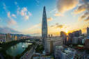 Digital Won Mania Propels South Korean Market to Asia's Summit, Experts Urge Caution