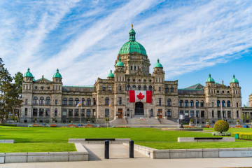 Canada Fined Two Provincial Gaming Corporations C$632,000 for Missed Reports