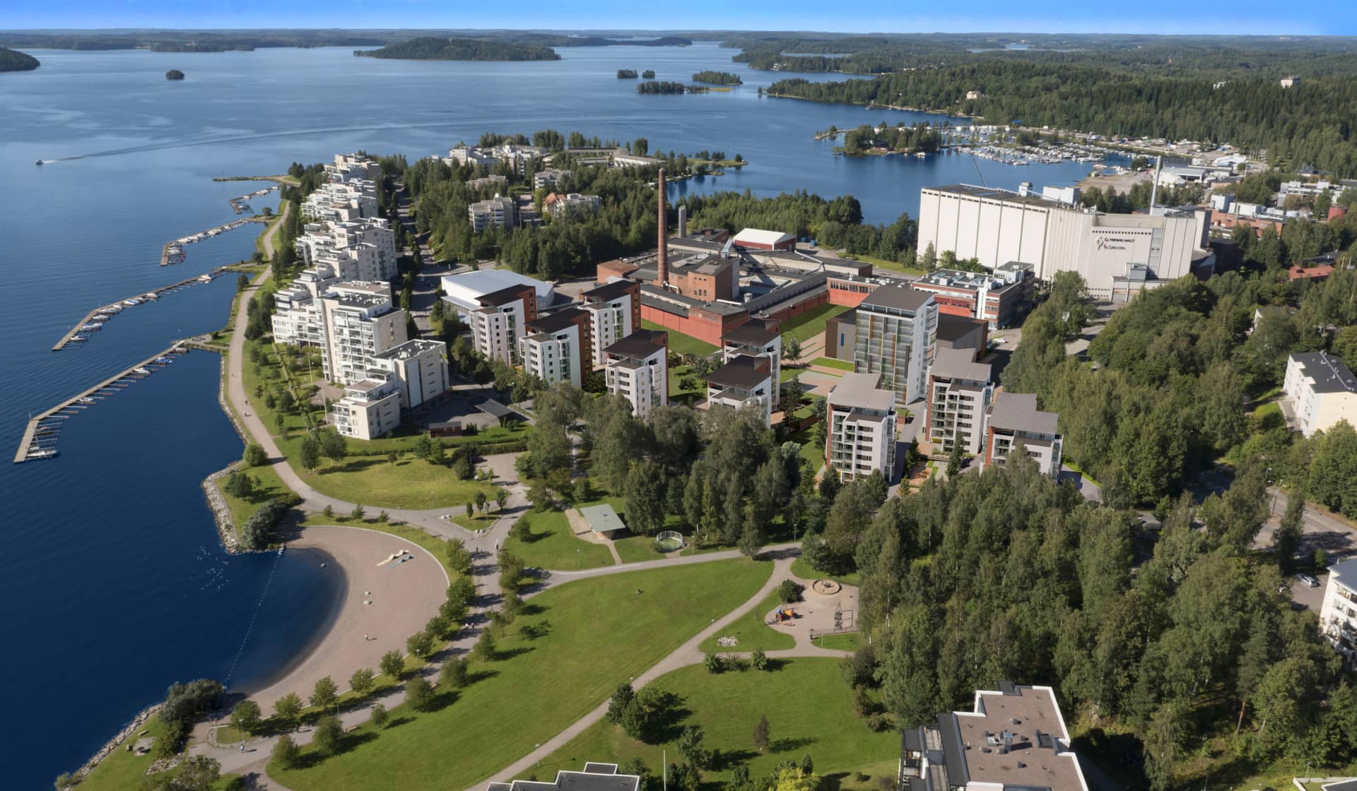 Rakennamme uusia kerrostalokoteja suositulle Ruoriniemen alueelle Vesijärven rantamaisemiin. Kuva taiteilijan näkemys.