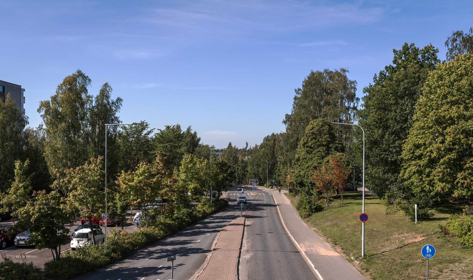 Myytävät asunnot Vantaan Hakunila. Hakunilasta löydät mm. ruokakauppoja, apteekin, kirjaston ja terveysaseman.