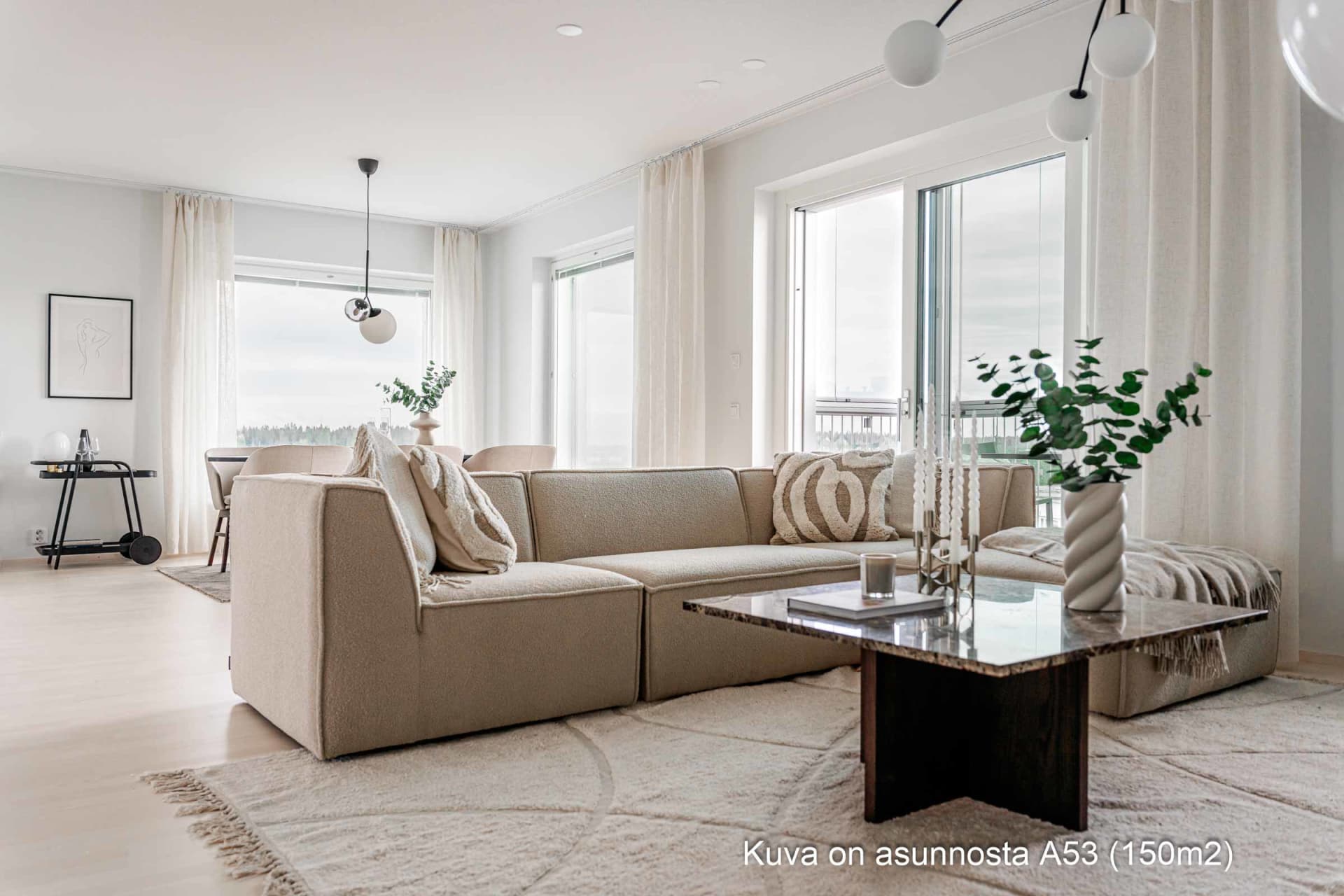 Myytävät asunnot Tampereen Tammelassa, Tammelan Stadionin naapurissa. Lähellä ovat Tammelan tori, Kalevan kirkko sekä ratikkareitti. 