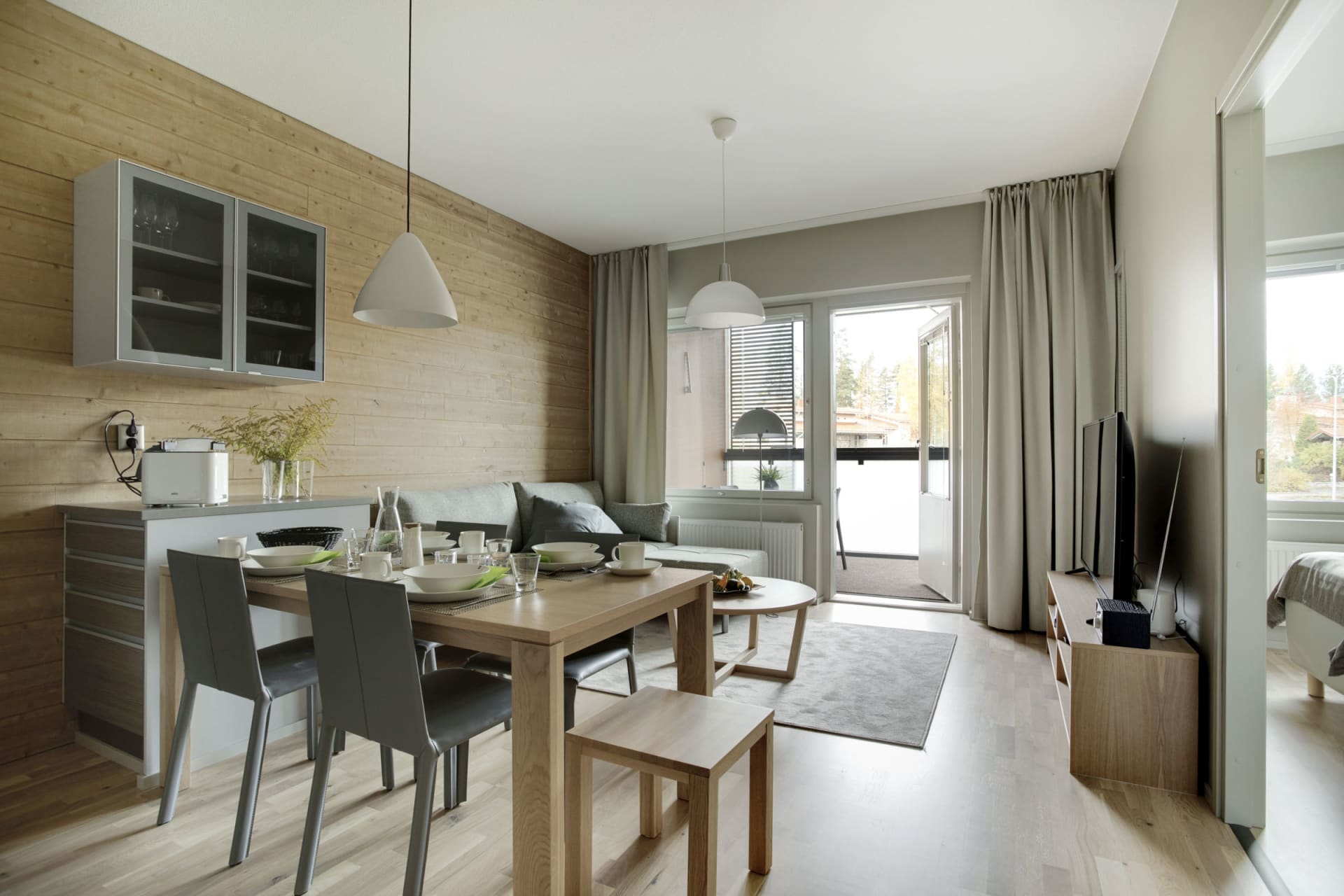 Myytävät asunnot Heinolan Vierumäellä. Tutustu Vierumäen myytäviin loma-asuntoihin. Vierumäki Chalets 5 soveltuu niin ykkös-, kakkos- kuin lomakodiksikin. 