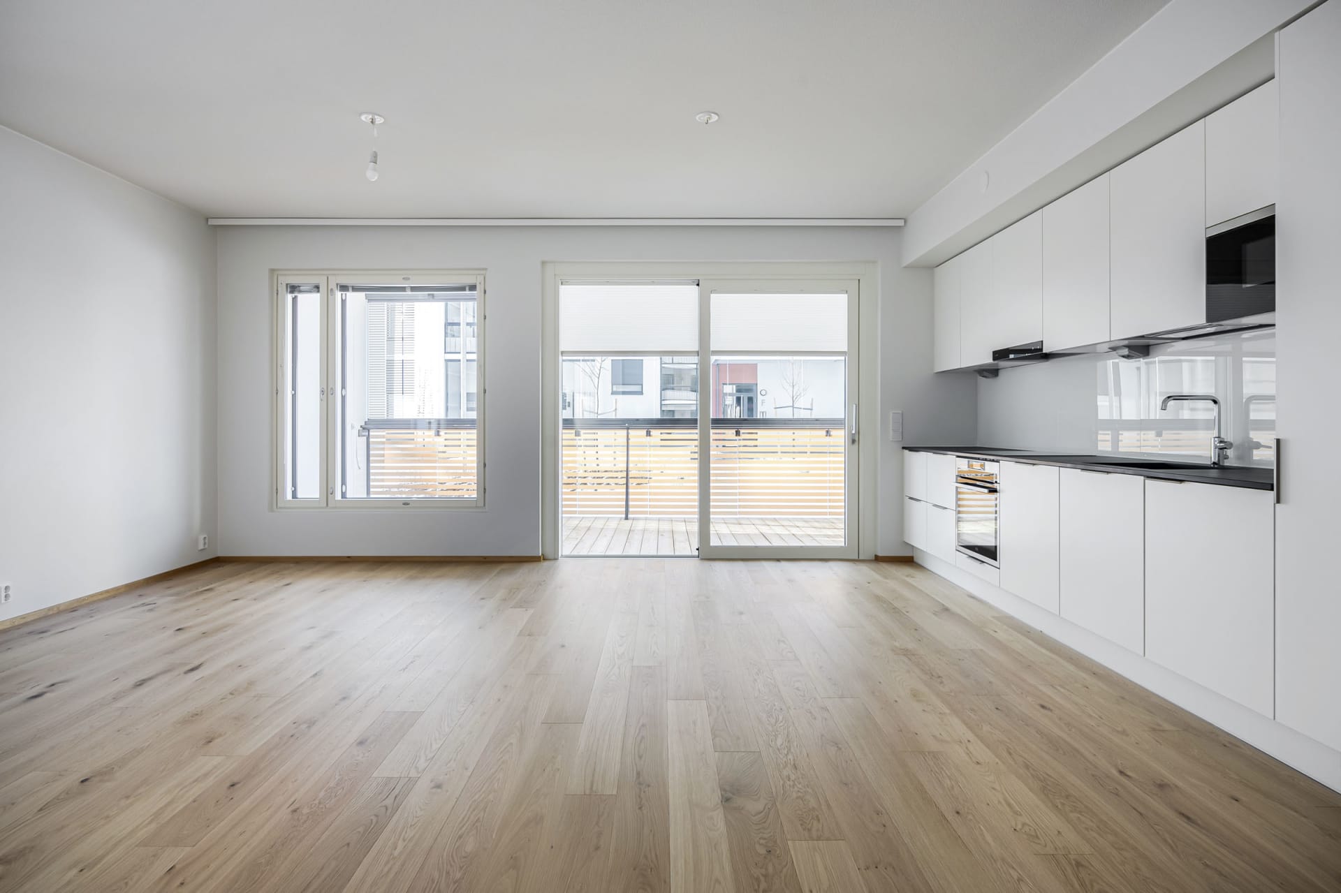 Myytävät asunnot Espoon Westendissä. Tutustu Espoon Esplanadin myytäviin asuntoihin ja varaa oma kotisi nyt. 
Myytävät asunnot Espoo. 