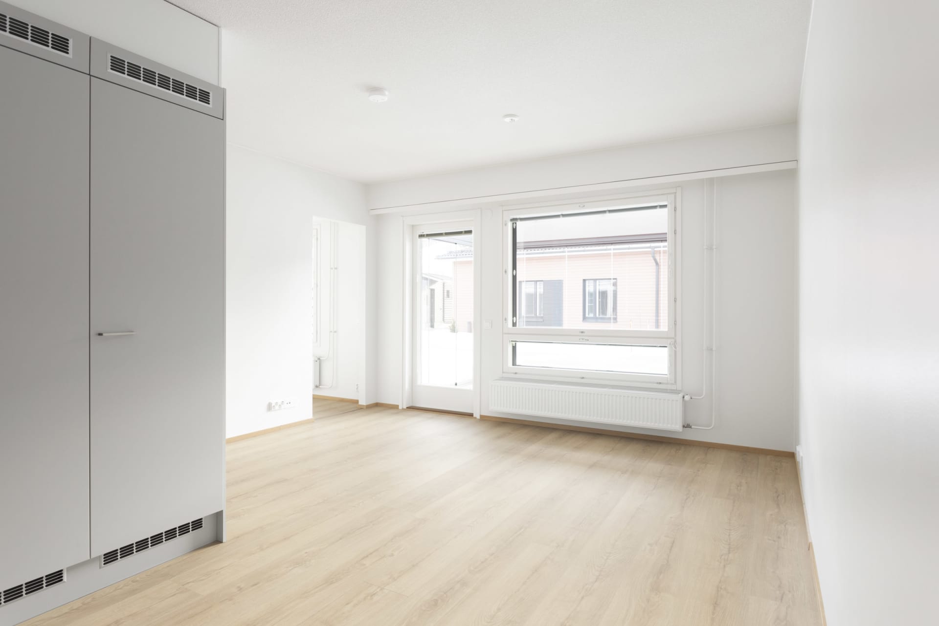 Myytävät asunnot Espoon Järvenperässä. Tutustu Espoon Keisarinlehmuksen muuttovalmiisiin rivi- ja paritalokoteihin Järvenperässä. Alue on vehreää ja sopii erinomaisesti esim. lapsiperheille. Tutustu Espoon Keisarinlehmuksen koteihin nyt!