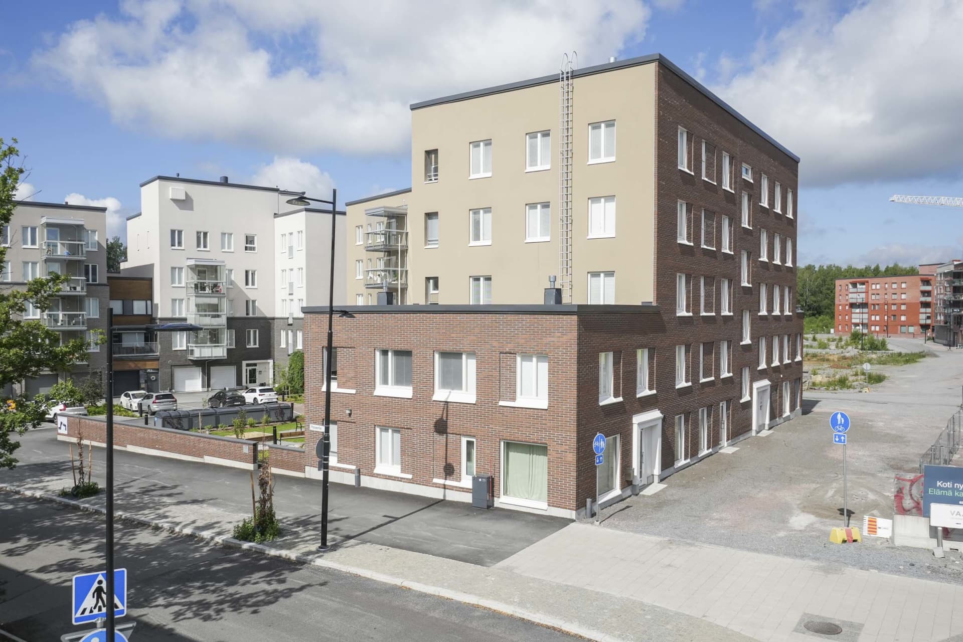 Myytävät asunnot Hämeenlinnan Asemanrannassa. Tutustu myytäviin koteihin Hämeenlinnan Tempossa.