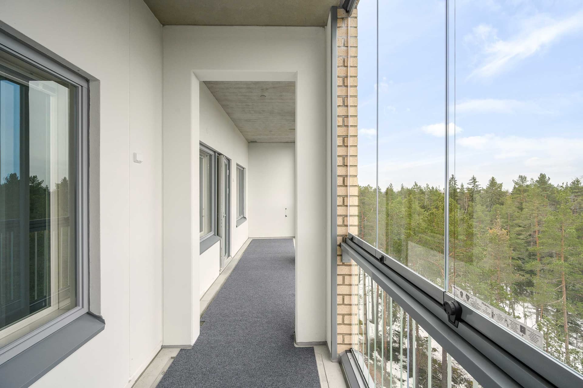 Myytävät asunnot Helsingin Kuninkaantammessa.