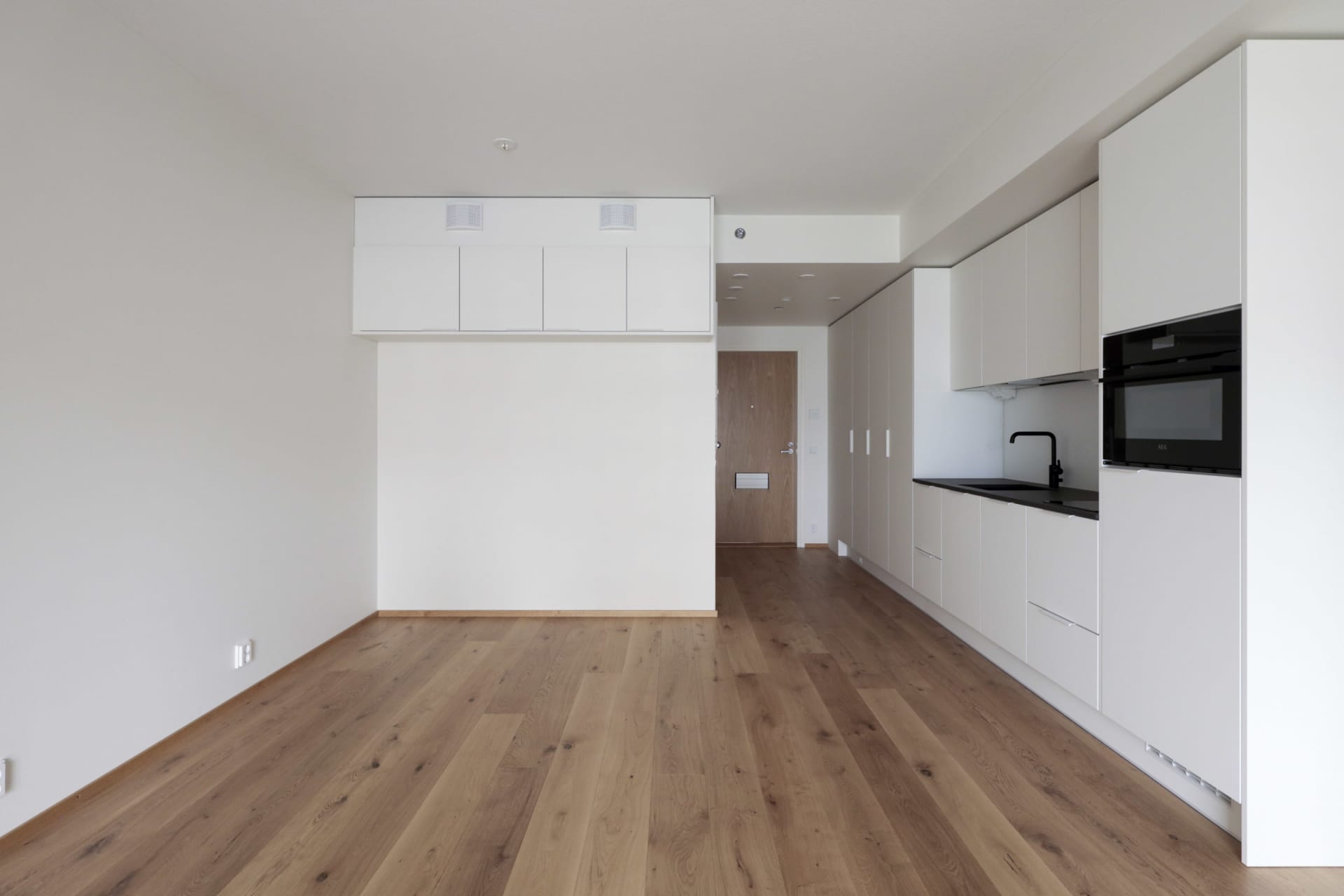 Myytävät asunnot Espoon Tapiolan Tuultenristissä. Espoon Tuultentietäjän kodit ovat muuttovalmiita.