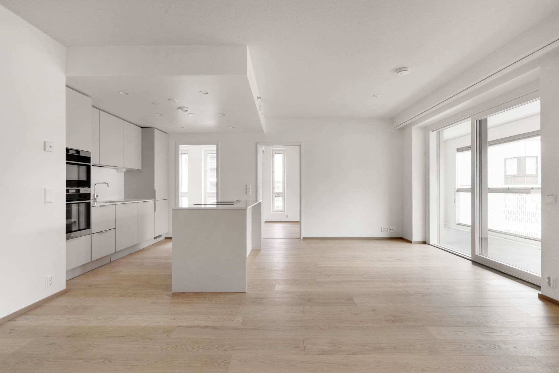 Myytävät asunnot Espoon Tapiolan Tuultenristissä. Espoon Tuultentietäjän kodit ovat muuttovalmiita.