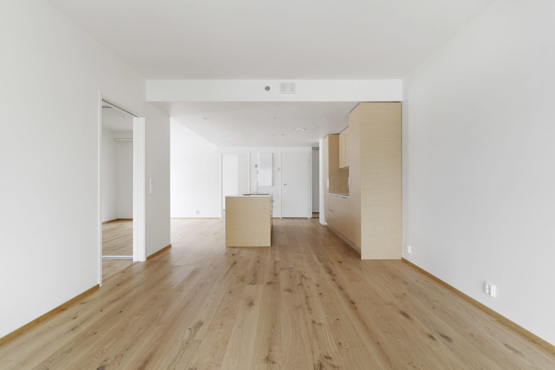 Myytävät asunnot Espoon Tapiolan Tuultenristissä. Espoon Tuultentietäjän kodit ovat muuttovalmiita.