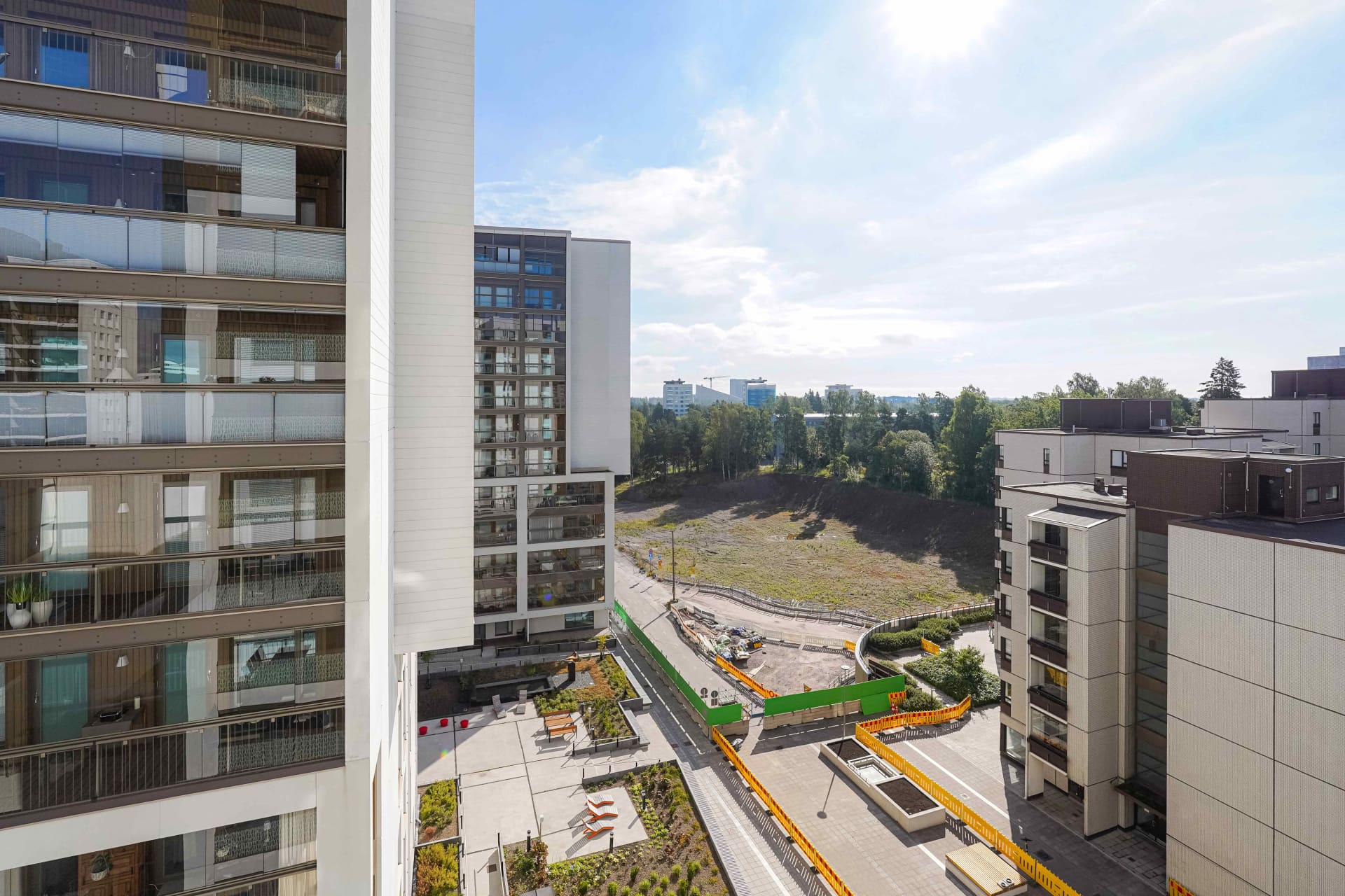 Myytävät asunnot Espoon Tapiolan Tuultenristissä. Espoon Tuultentietäjän kodit ovat muuttovalmiita.