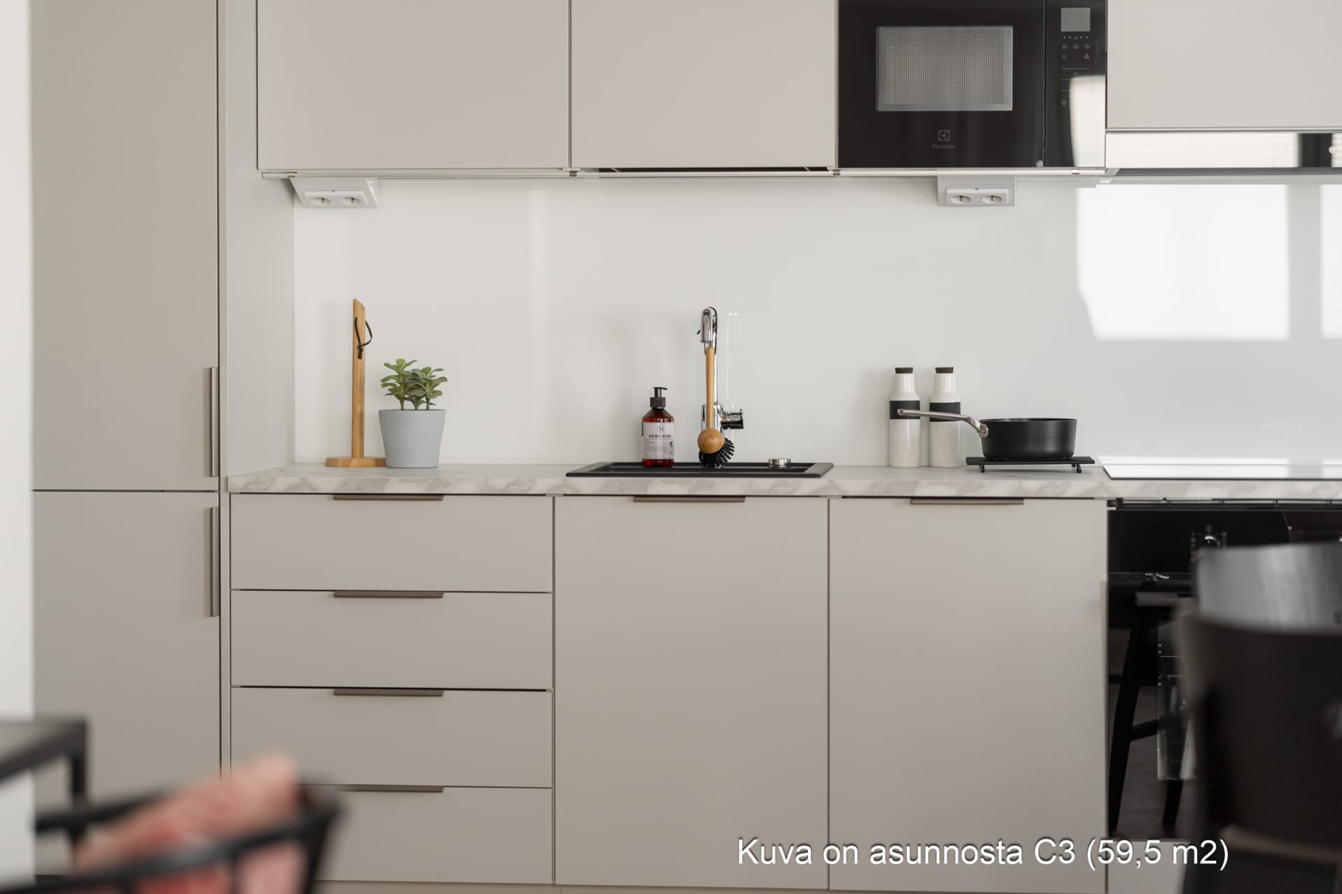 Myytävät asunnot Kuopion keskustassa. Kuopion Maaherra on savuton taloyhtiö. 