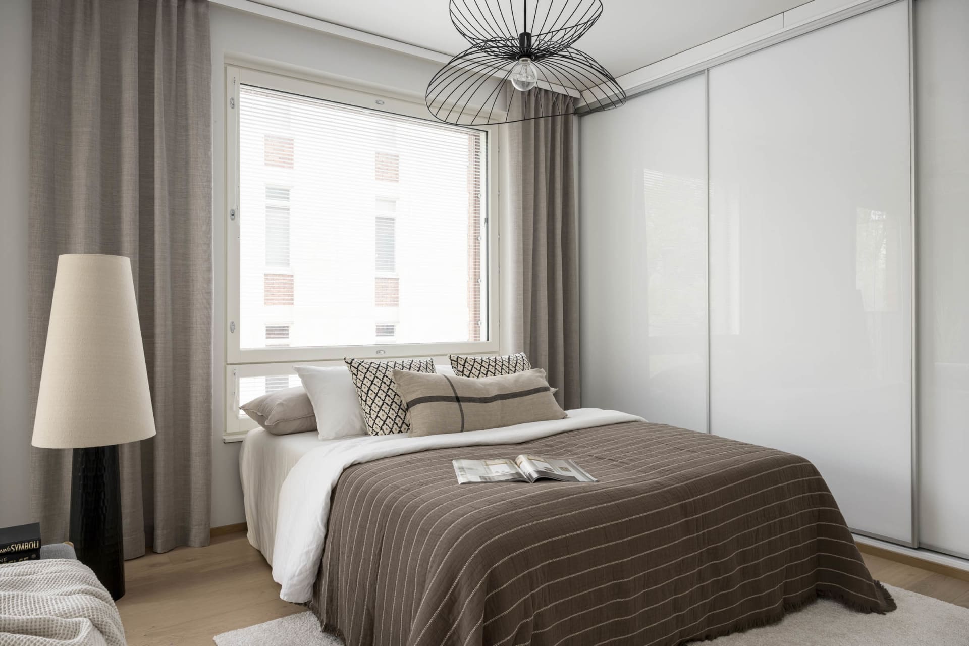 Myytävät asunnot, Helsingin Waltari, Töölöntulli, Meilahti, Stailattu kuva asunnosta A 1.